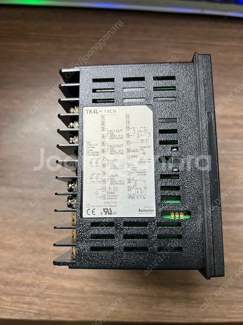 TK4L-14CN 온도콘트롤러 팝니다.--1