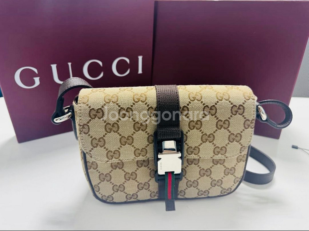 구찌 GG 미니 크로스바디백 베이지 다크 브라운--1