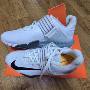 나이키 사발레오 역도화 CV5708-100 사이즈245