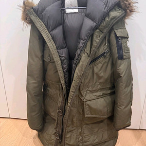 몽클레어 어거스틴 카키 2 사이즈 급처