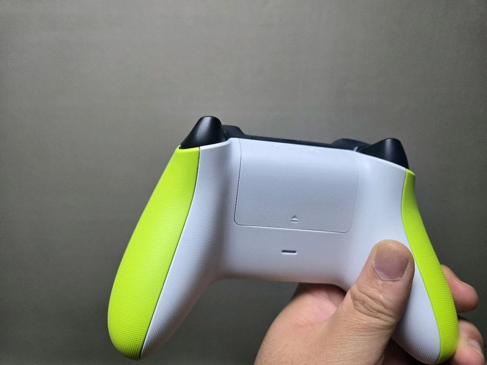 xbox 게임패드 4세대 무선 일렉트닉볼트 색상 이미지
