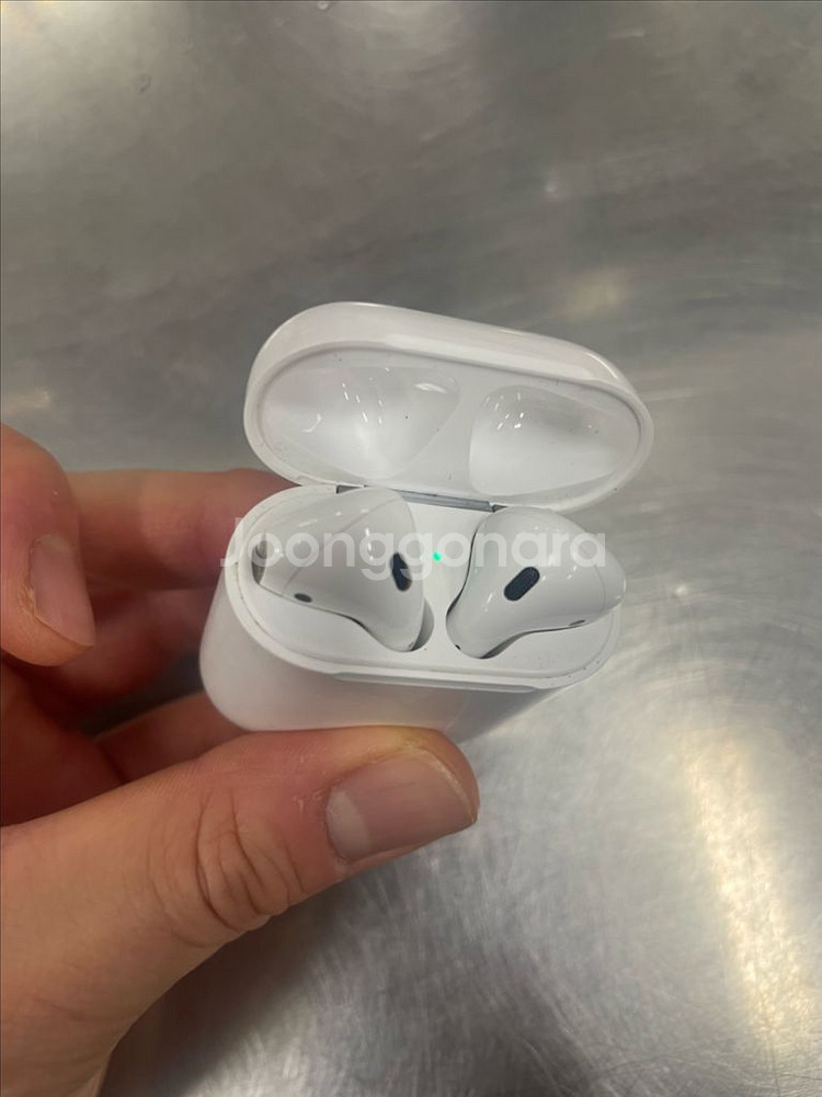 에어팟 2세대--1