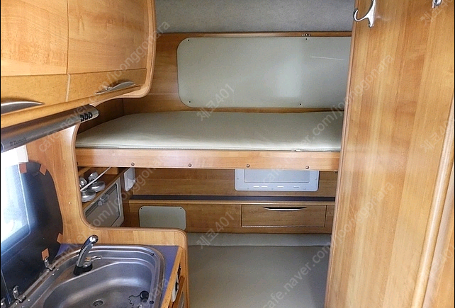 6인승 캠핑카 모터홈 판매합니다 이미지