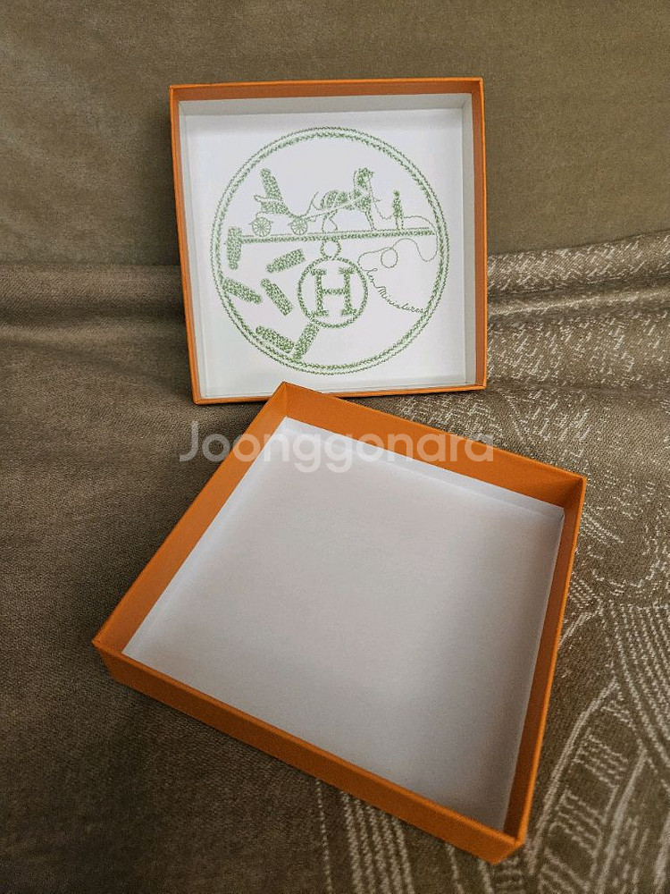 에르메스 운자르뎅 향수 박스--2