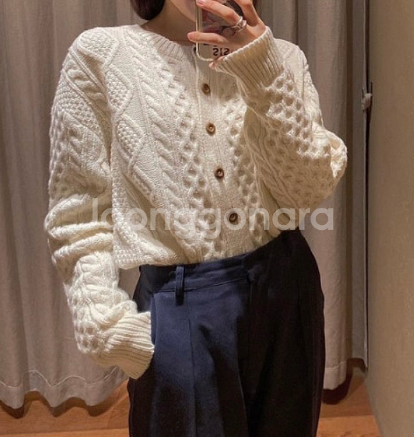 샵오눅(shoponuk) 케이블 가디건 크림 새상품--9