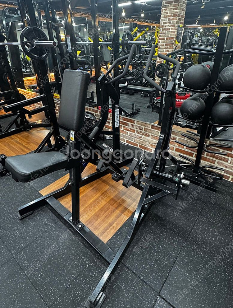 해머스트렝스 시티드로우머신 판매합니다.--3