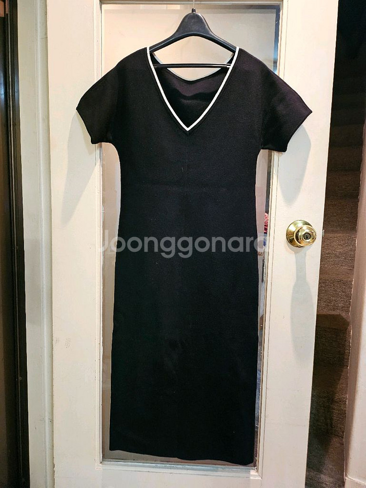 막스마라 배색 울니트 미디원피스 S--1