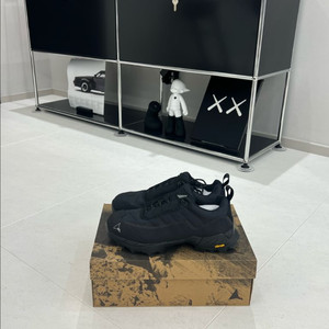 로아 하이킹 카타리나 블랙 42.5 size