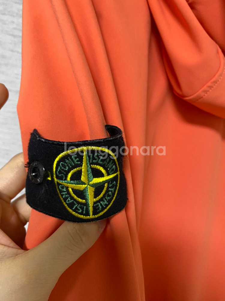 [22SS, M] 스톤아일랜드 라이트 소프트쉘 후드집업--3