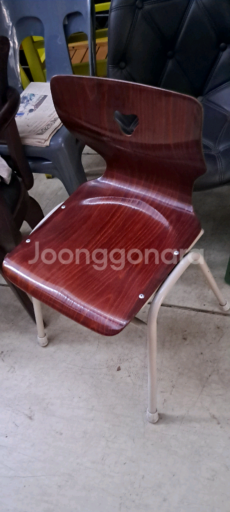 튼튼한스타킹의자 고급나무의자 팝니다--0