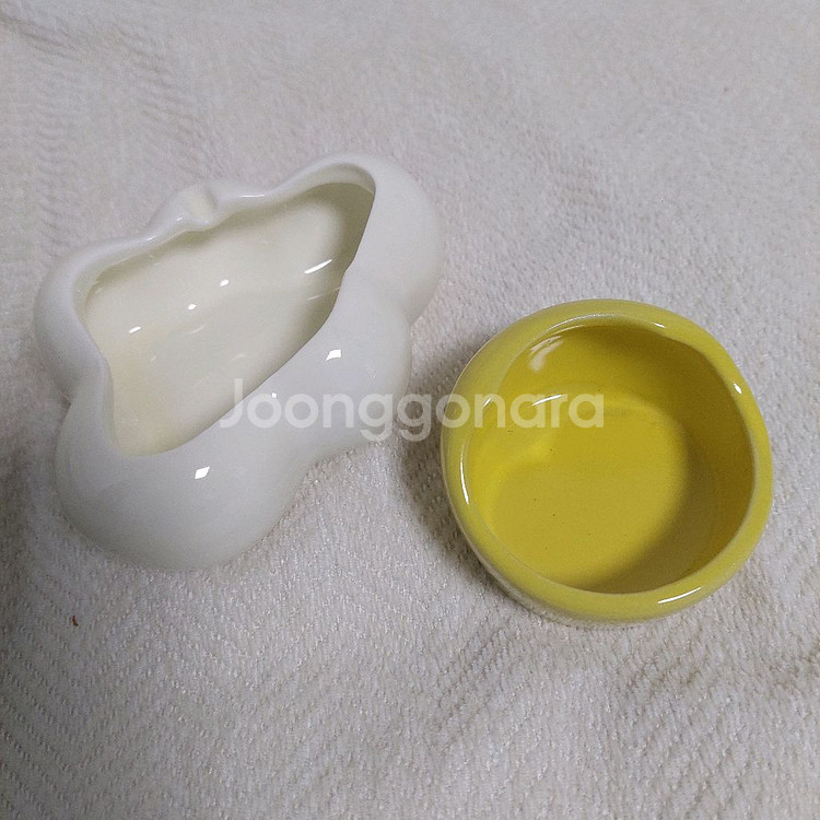 앵무새 모이통 2개일괄--1