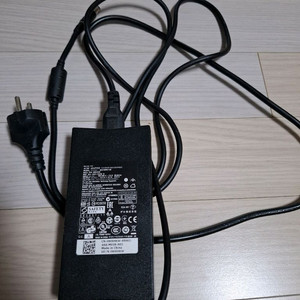 노트북 어댑터 DA130PE1-00 19.5V 6.7