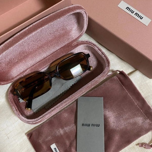 미우미우 하바나 리가드 선글라스