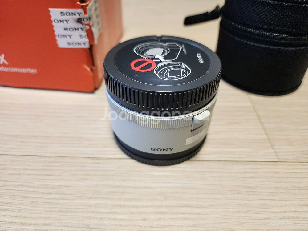 소니코리아 정품 sel20tc 2x 텔레컨버터--2