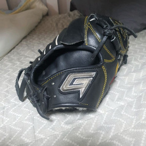 야구 글러브 문동주