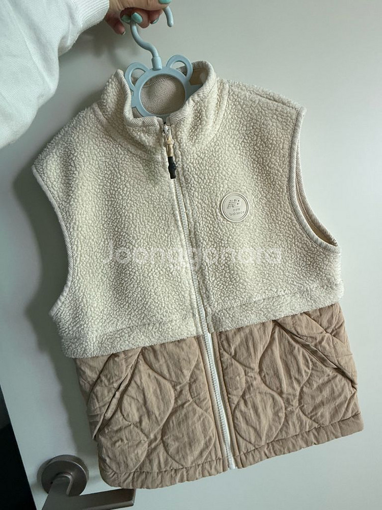 뉴발란스키즈 양털조끼130사이즈--0