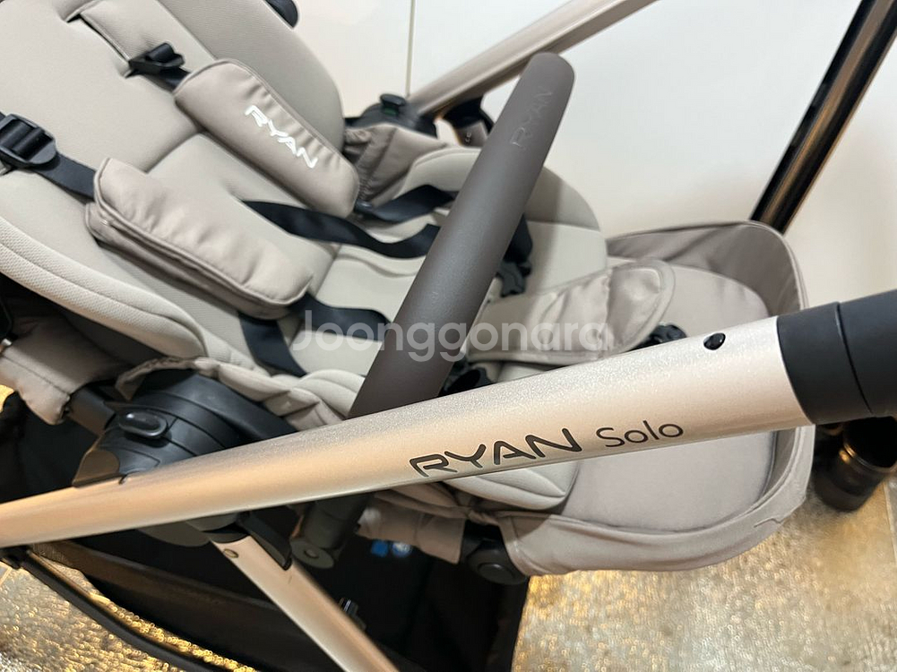 (컨디션최상) 2025 리안솔로 절충형 유모차--1