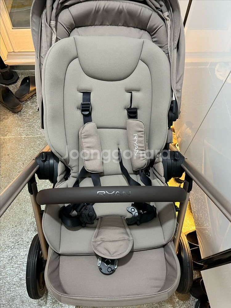 (컨디션최상) 2025 리안솔로 절충형 유모차--0