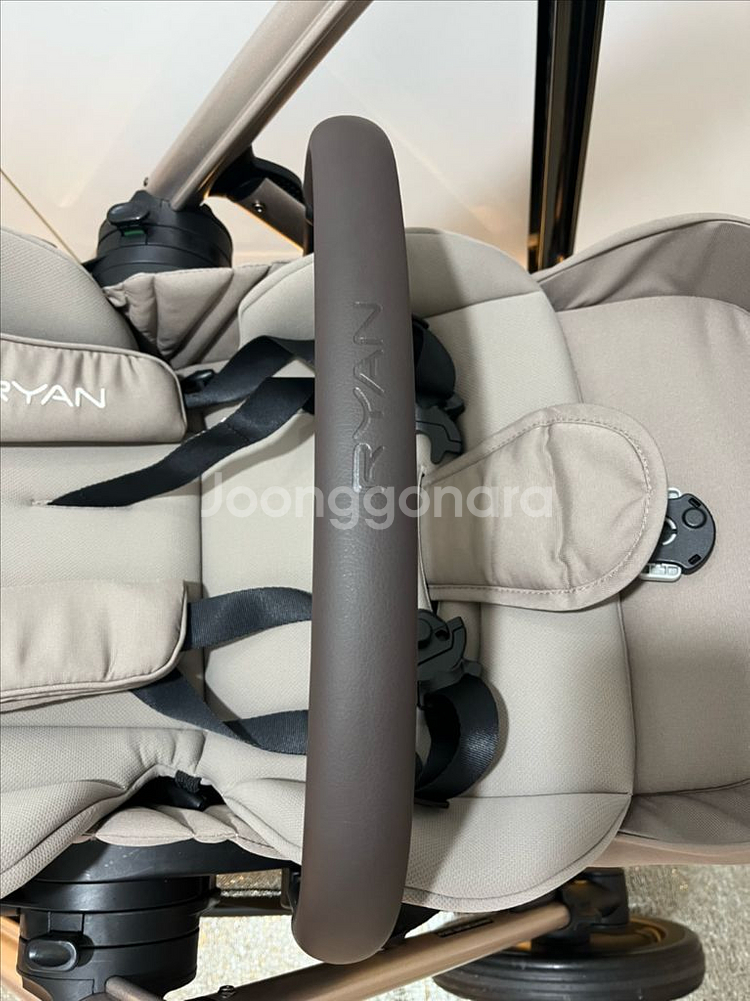 (컨디션최상) 2025 리안솔로 절충형 유모차--3