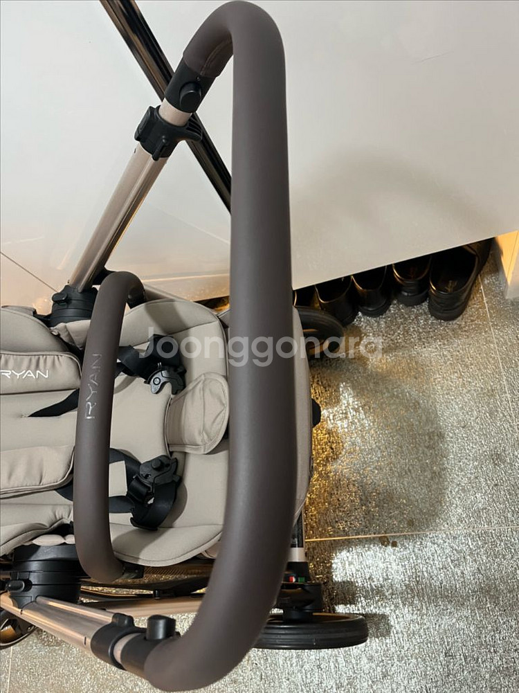 (컨디션최상) 2025 리안솔로 절충형 유모차--4