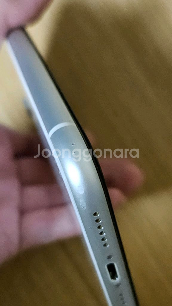 아이폰 XR 64GB 화이트 (상태 좋습니다)--6