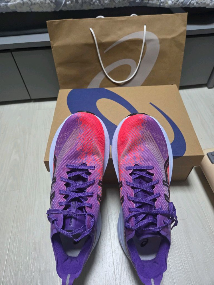 러닝화 아식스 메가블라스트 265 신품급 판매.--3