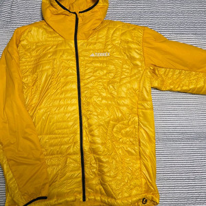 아디다스 테렉스 프리마로프트 경량패딩