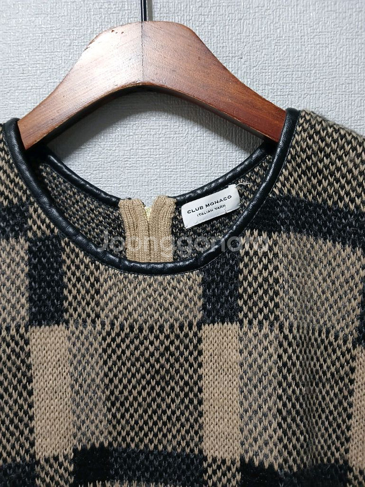 클럽모나코 체크 니트 반팔 티셔츠--1