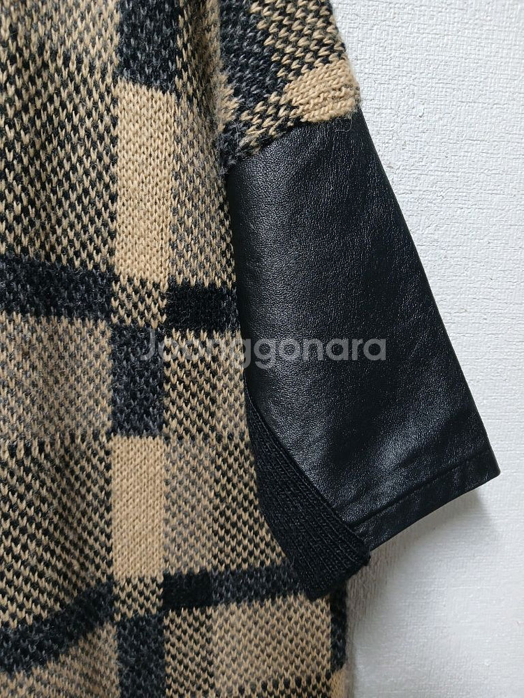 클럽모나코 체크 니트 반팔 티셔츠--2