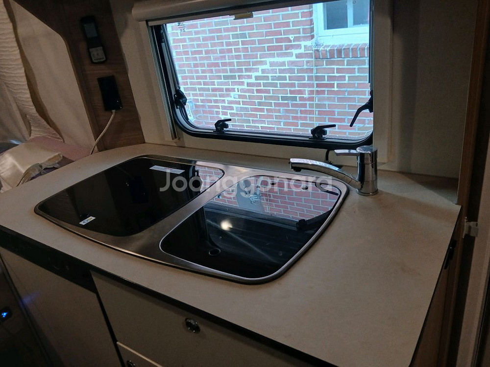 비스너 카라반 430 TS(풀옵션)--4