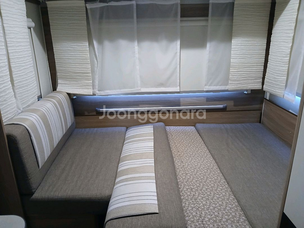 비스너 카라반 430 TS(풀옵션)--3