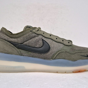 나이키 스케이트보드 스니커즈 275