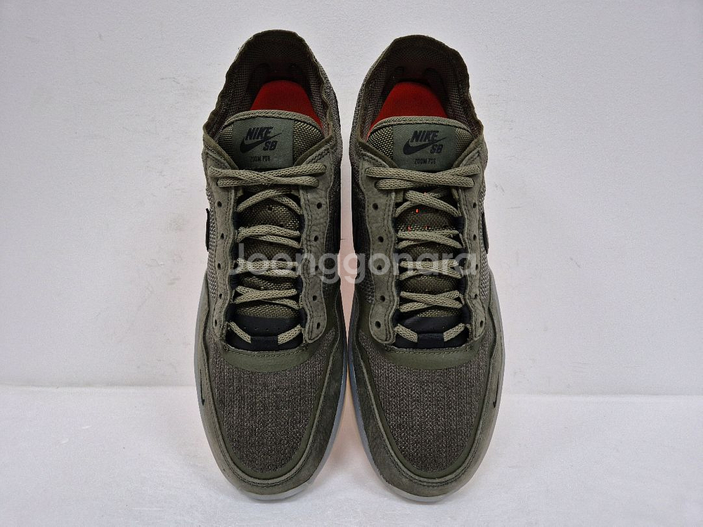 나이키 스케이트보드 스니커즈 275--2