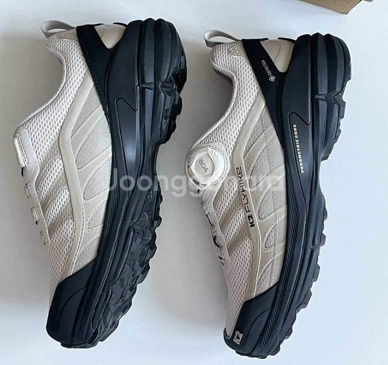 블랙야크 아이더 k2 트래킹화 저렴하게 팝니다--1