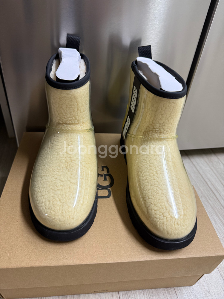 UGG 클래식 클리어 미니부츠 8W--0