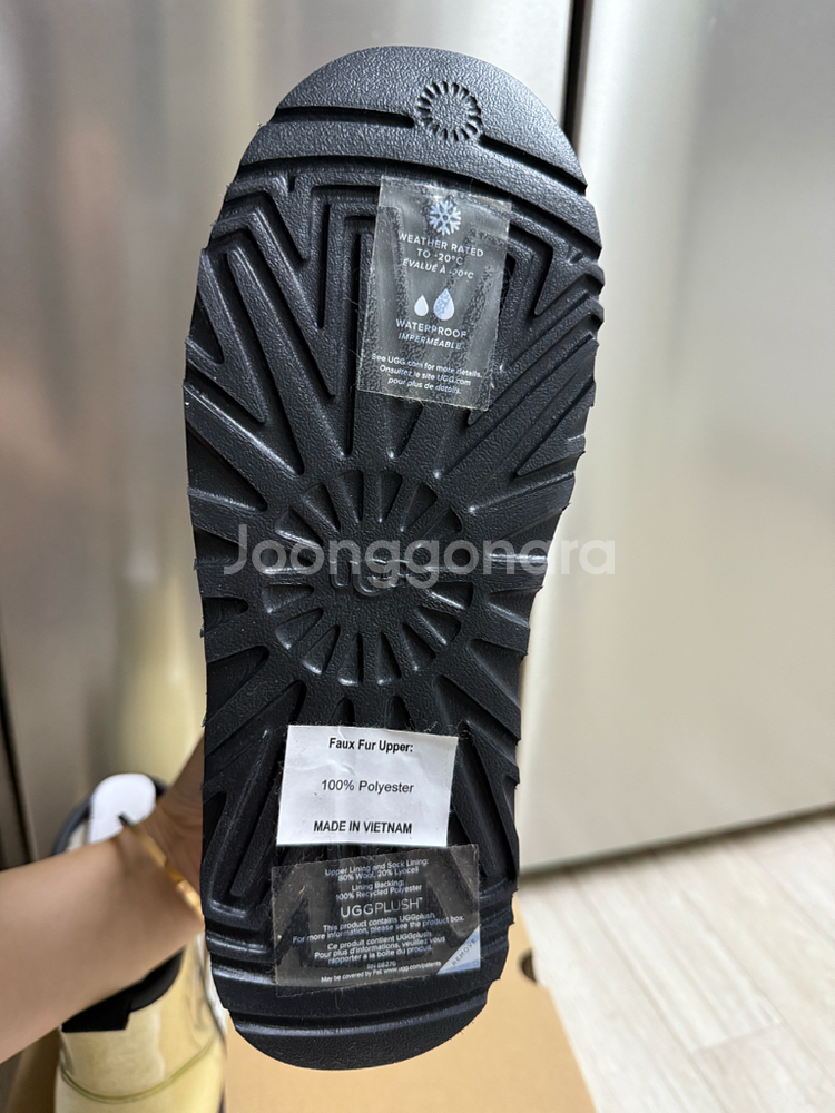 UGG 클래식 클리어 미니부츠 8W--2