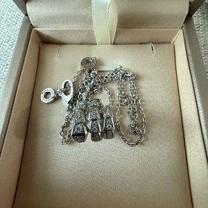 불가리 세르펜티 풀파베 목걸이 실버판매 모이사나이트