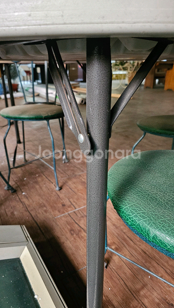 라이프타임 다리접이식 원형테이블 120cm--1