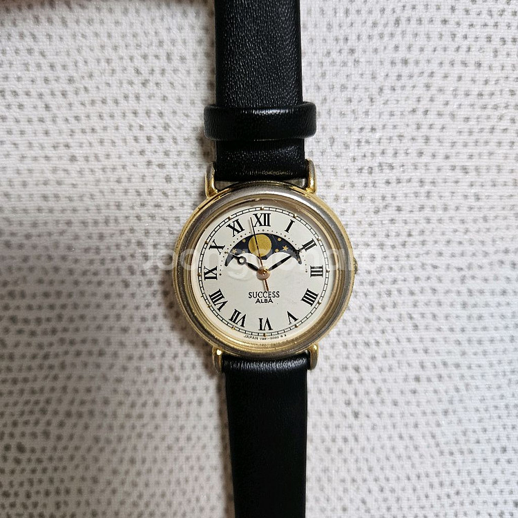 Seiko Alba Moonphase Quartz 시계--1