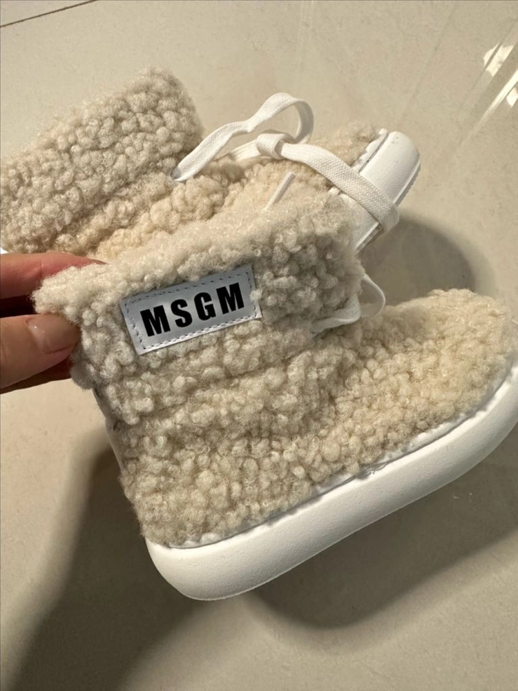 MSGM 키즈 뽀글이 털 부츠 아이보리 (160)새상품 이미지