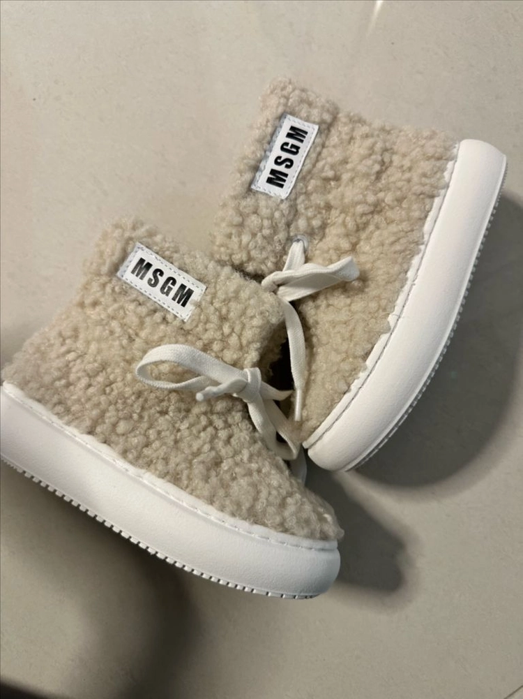 MSGM 키즈 뽀글이 털 부츠 아이보리 (160)새상품 이미지