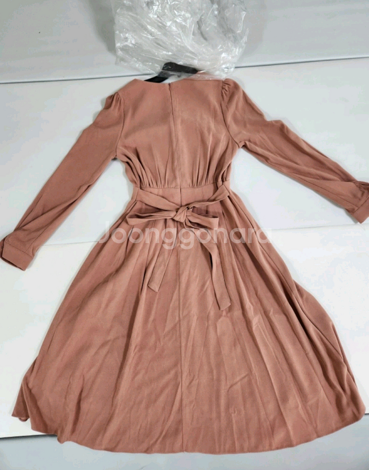 빠른 처분 !!새 상품. 르샵 F 여성 원피스--1