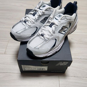 (새상품)뉴발란스 530 화이트 250(MR530SG)