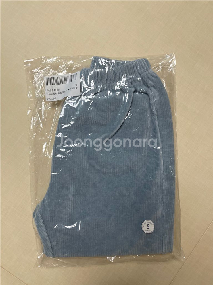 아떼아떼스튜디오 코듀로이팬츠 5사이즈 새상품--0