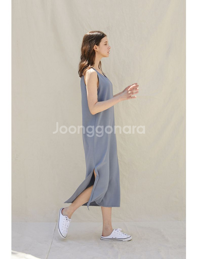 새상품)플라이런웨이 백포인트 원피스 스카이블루 롱드레스--1