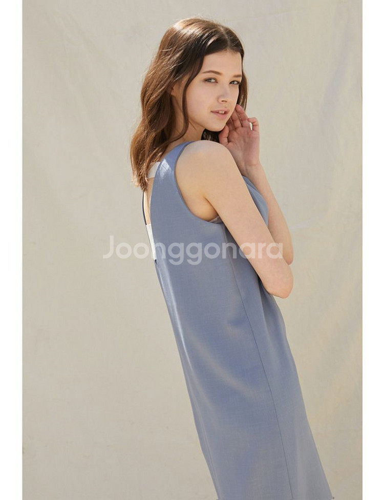 새상품)플라이런웨이 백포인트 원피스 스카이블루 롱드레스--2