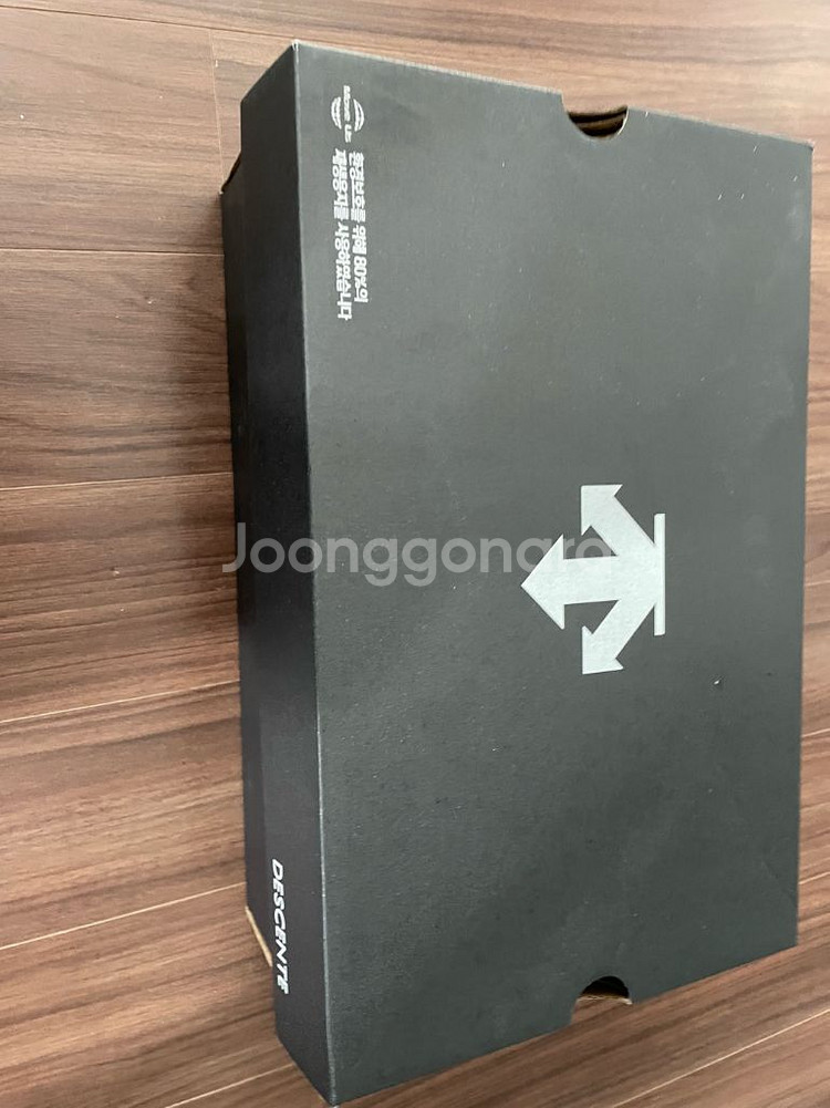 데상트 DELTAPRO EXP V2 런닝화 230 (새--3