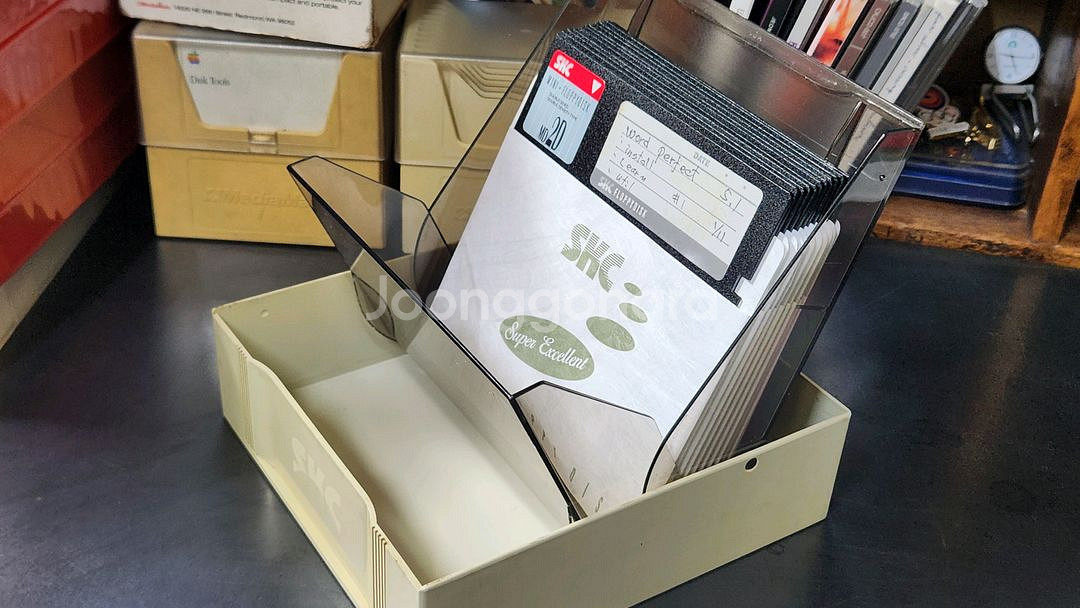 5.2인치 플로피디스켓 + 케이스--1