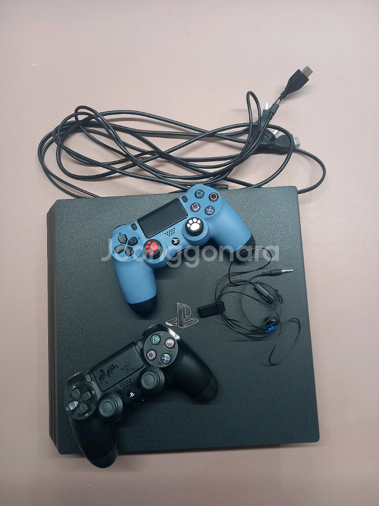 플스4 PS4 CUH-7218B + 게임CD 5장--0