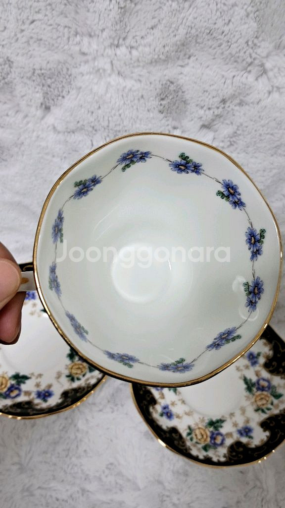 로얄알버트 전기 커피잔2인조--4